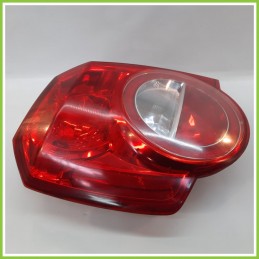 Fanale Fanalino Posteriore Sinistro SX CHEVROLET (DAEWOO) AVEO T250 95952066 Usato