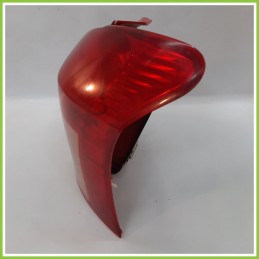 Fanale Fanalino Posteriore Destro DX KOITO 52-143 TOYOTA YARIS 815510D110 Usato