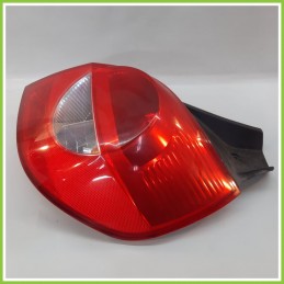 Fanale Fanalino Posteriore Destro DX VALEO RENAULT CLIO 3a Serie 8200459960 Usato