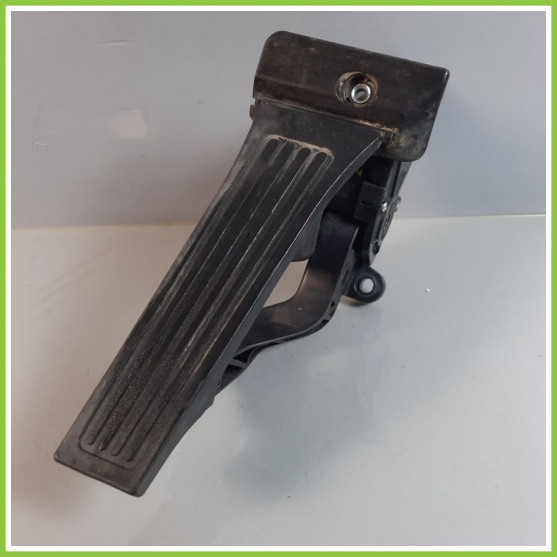 Pedale Pedaliera KIA SPORTAGE 3a Serie 1.7 327002S100 2010 2014