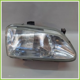 Faro Fanale Proiettore Anteriore Destro DX VALEO 88204649 RENAULT SCENIC 7701047600 Usato