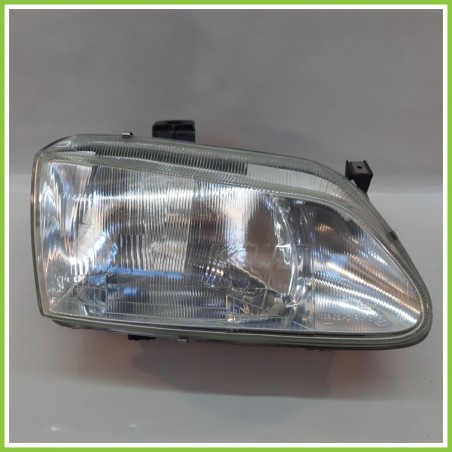 Faro Fanale Proiettore Anteriore Destro DX VALEO 88204649 RENAULT SCENIC 7701047600 Usato