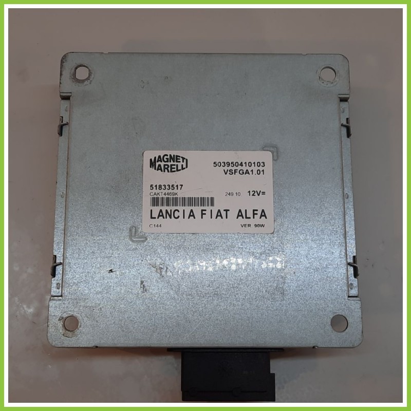 Centralina Radio FIAT 500 3P 0.9 Turbo 51833517 2007 2015 MAGNETI MARELLI VSFGA1.01
