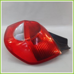Fanale Fanalino Posteriore Destro DX VALEO RENAULT CLIO 3a Serie 8200459960 Usato