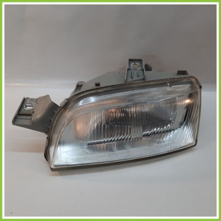 Faro Fanale Proiettore Anteriore Sinistro SX HELLA FIAT PUNTO 1a Serie 46402650 Usato