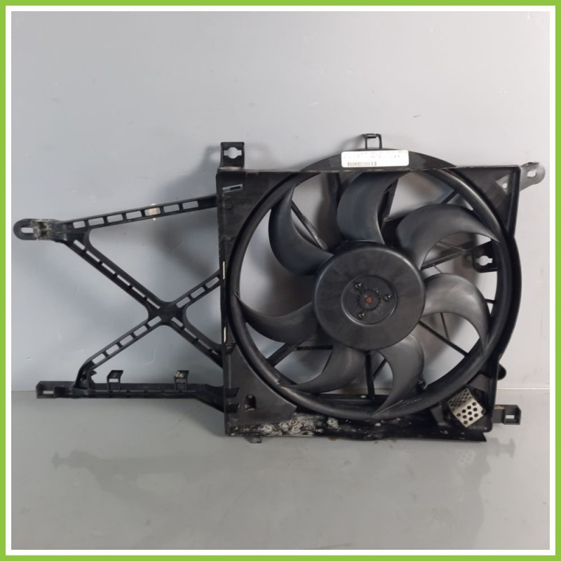 Elettroventola Radiatore Motore BOSCH 0130303966 OPEL ASTRA A04 1.6 16V 3205941 Z16XEP 2004 2011