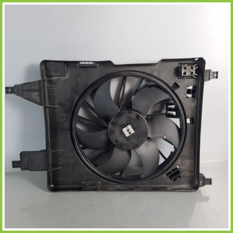 Elettroventola Radiatore Motore RENAULT SCENIC 2a Serie 1.9 dCi 7701071863 F9QD8 2003 2009