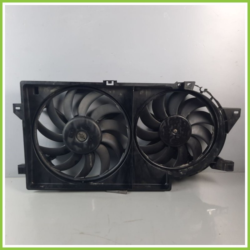 Elettroventola Radiatore Motore VALEO MC1200 CHRYSLER VOYAGER/GRAND VOYAGER 2.8 5005417AD 2.8L 2004 2009