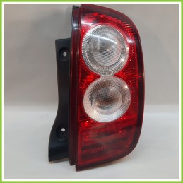 Fanale Fanalino Posteriore Destro DX VALEO NISSAN MICRA K12E 26550AX720 Usato