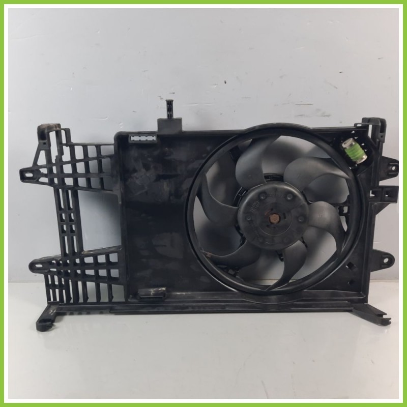 Elettroventola Radiatore Motore MAGNETI MARELLI 8.204.006.0.0 FIAT PUNTO 1N/1P 1.2 51742164 188A4000 1999 2005