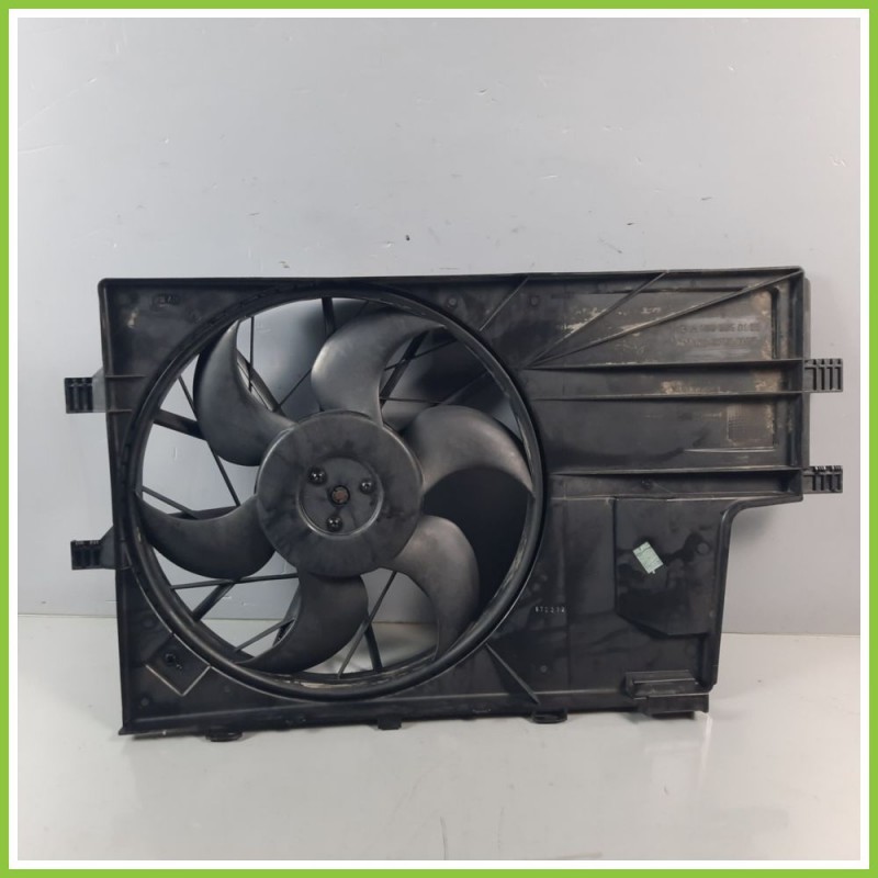 Elettroventola Radiatore Motore BOSCH 0130303880 MERCEDES-BENZ Classe A W168 1685000193 166940 1997 2001