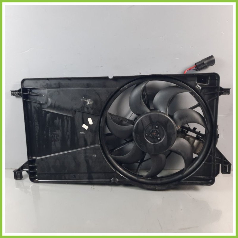 Elettroventola Radiatore Motore BOSCH 0130303930 FORD FOCUS C-MAX CAP 1.6 3M5H-8C607-RE HHDA 2003 2008