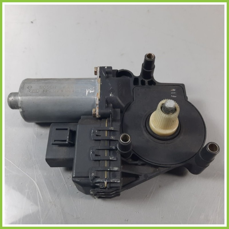 Motorino Alzavetro Anteriore Destro DX AUDI A6 Allroad 4B 5 Porte 4B0959802D 2000 2006 BOSCH 0130821774