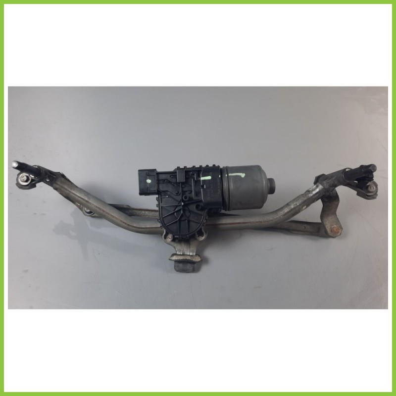 Tergi Cristallo PEUGEOT 207 1.6 16V 9650380780 2006 2009 BOSCH 0390241540