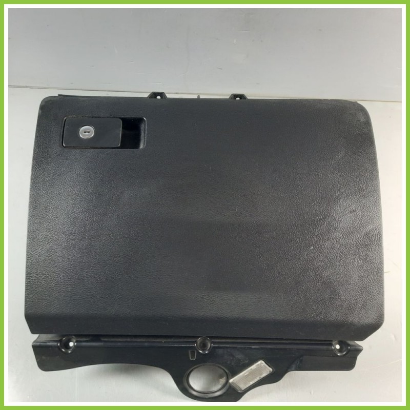 Cassetto Portaoggetti Cruscotto Destro DX VOLKSWAGEN PASSAT 3C 3C1857097AP 2005 2010 FAURECIA P0108671
