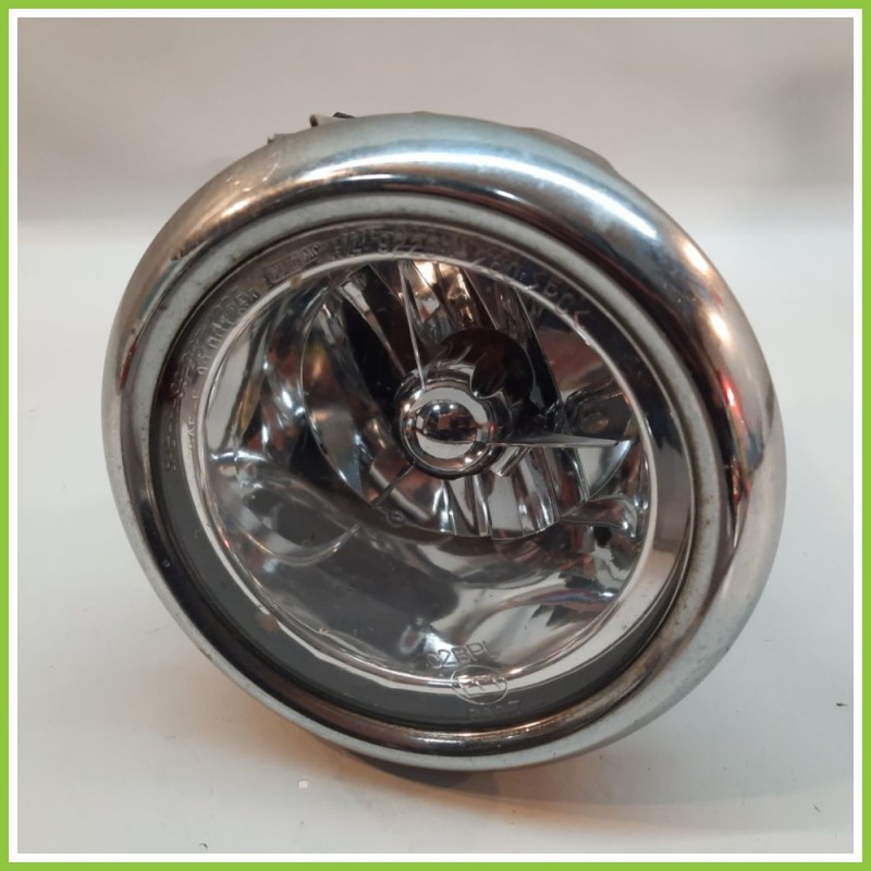 Faro Fanale Fendinebbia Anteriore Destro DX HYUNDAI SANTA FE 1a Serie 9220126001 Usato
