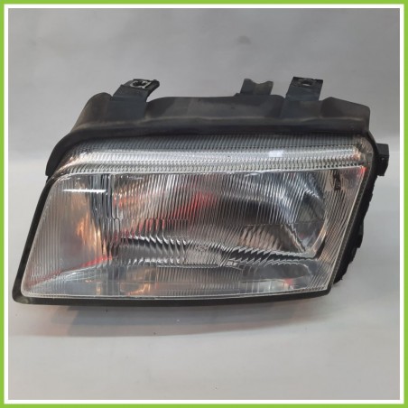 Faro Fanale Proiettore Anteriore Sinistro SX VALEO AUDI A4 8D 8D0941029 Usato