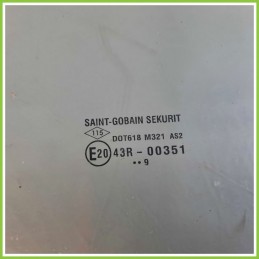 Cristallo Laterale Scendente Anteriore Sinistro SX DACIA SANDERO 5 Porte 8200733023 2008 2013