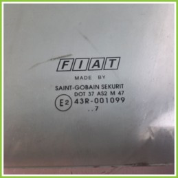 Cristallo Laterale Scendente Anteriore Sinistro SX FIAT BRAVO 3L 5 Porte 51829144 2007 2010 SAINT-GOBAIN
