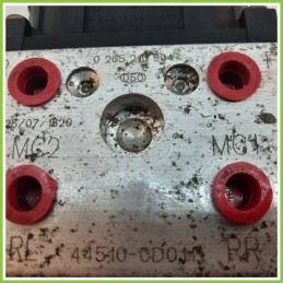 Centralina ABS Modulo Pompa BOSCH 0273004636 0265216904 TOYOTA YARIS FRP Originale Usato