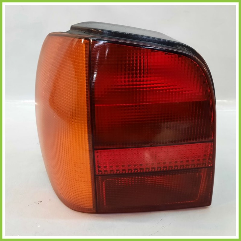 Fanale Fanalino Posteriore Sinistro SX HELLA 29772 VOLKSWAGEN POLO 3a Serie 6N0945095 Usato