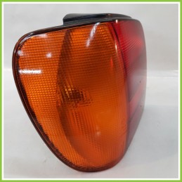 Fanale Fanalino Posteriore Sinistro SX HELLA 29772 VOLKSWAGEN POLO 3a Serie 6N0945095 Usato