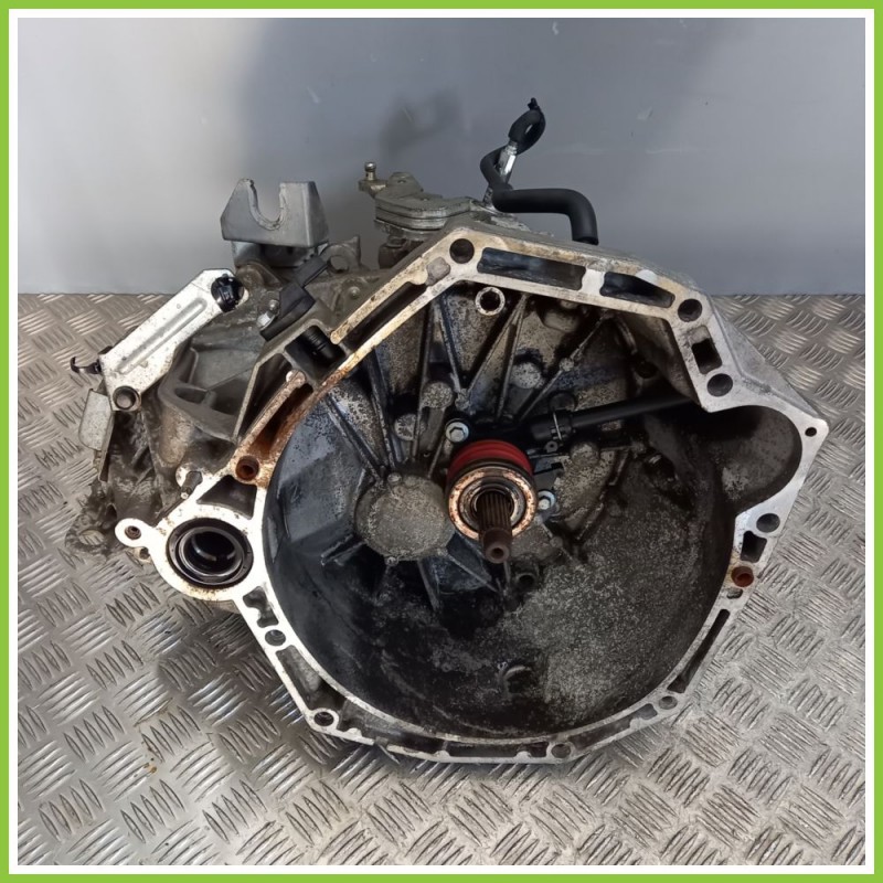 Cambio Manuale NISSAN JUKE F15E 1.5 dCi K9K Originale Usato