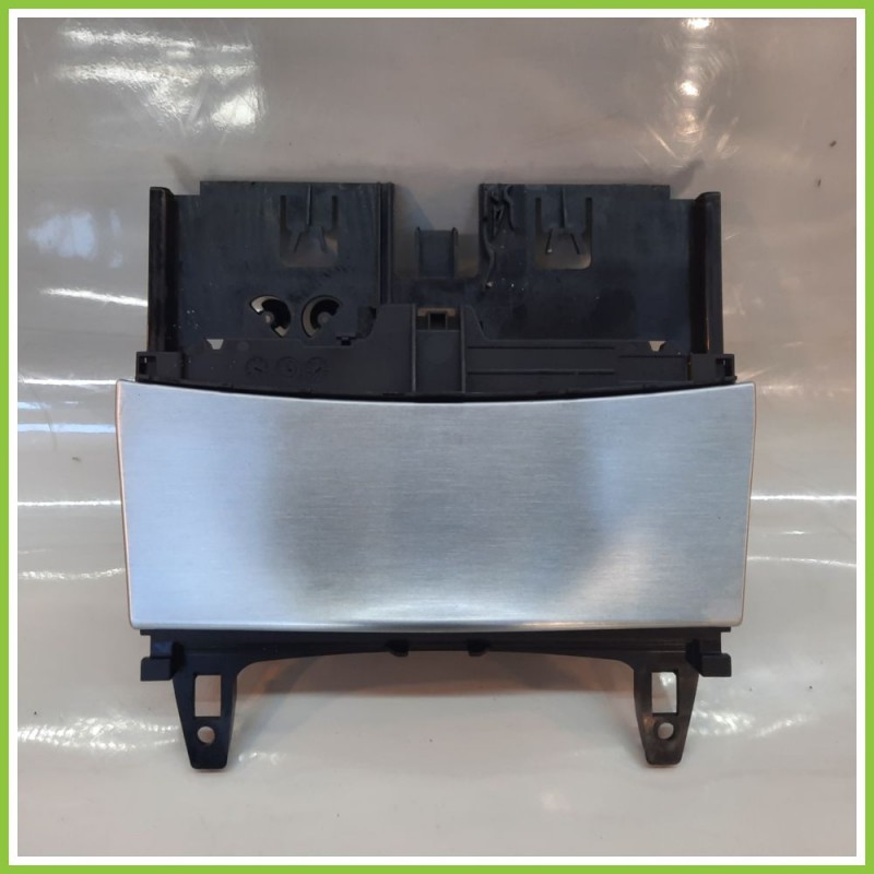 Cassettino Portaoggetti Cruscotto Centrale MERCEDES-BENZ Classe C W/S204 CDI A2046801350 2007 2011