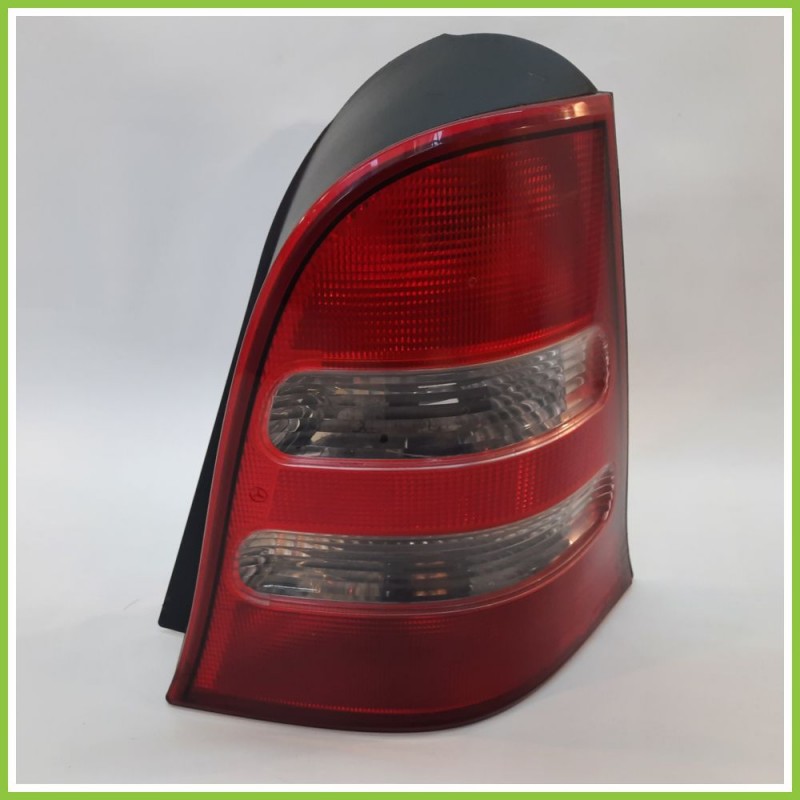 Fanale Fanalino Posteriore Destro DX ULO MERCEDES-BENZ Classe A W168 A1688202864 Usato