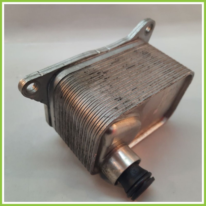 Radiatore olio motore AUDI A5/S5 8T CNCD 2.0 06L117021G 2011 2017