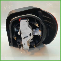 Fanale Fanalino Posteriore Sinistro SX HELLA VOLKSWAGEN POLO 3a Serie 6N0945095 Usato