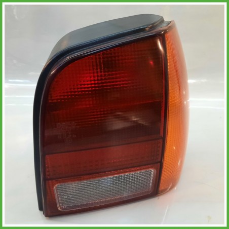 Fanale Fanalino Posteriore Destro DX HELLA VOLKSWAGEN POLO 3a Serie 6N0945096 Usato