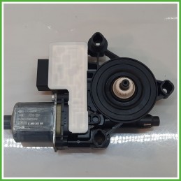 Motorino Alzavetro Posteriore Sinistro SX SEAT LEON 5 Porte 5Q0959811E 2012 2017 BOSCH 0130822725