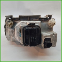Faro Fanale Proiettore Anteriore Destro DX HELLA VOLKSWAGEN POLO 3a Serie 96249600 Usato