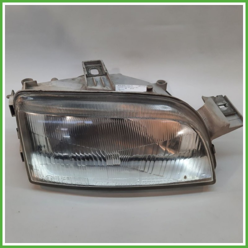 Faro Fanale Proiettore Anteriore Destro DX CARELLO 39760381 FIAT PUNTO 1a Serie 46481413 Usato