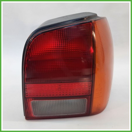 Fanale Fanalino Posteriore Destro DX HELLA 10676 VOLKSWAGEN POLO 3a Serie 6N0945096 Usato