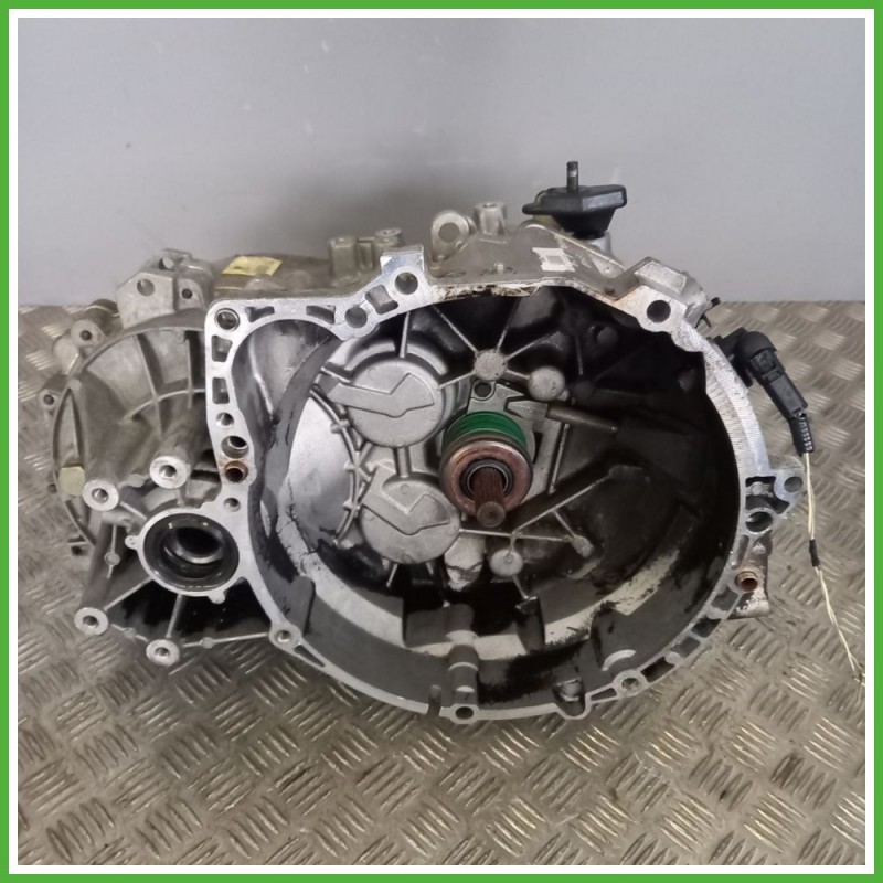 Cambio Manuale VOLVO Serie 40 1.9 TD D4192T3 Originale Usato