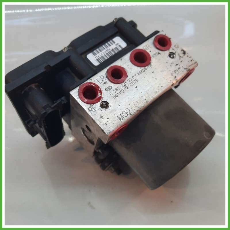 Centralina ABS Modulo Pompa BOSCH 0265800315 0265231331 FIAT PUNTO CLASSIC 2U Originale Usato