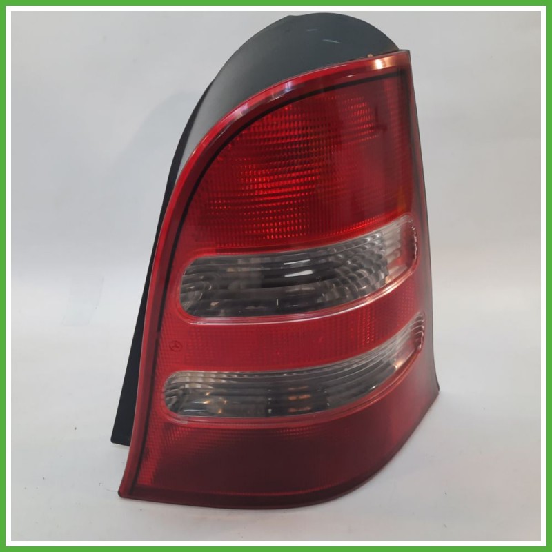 Fanale Fanalino Posteriore Destro DX ULO 33206940-02 MERCEDES-BENZ Classe A W168 A1688202864R Usato