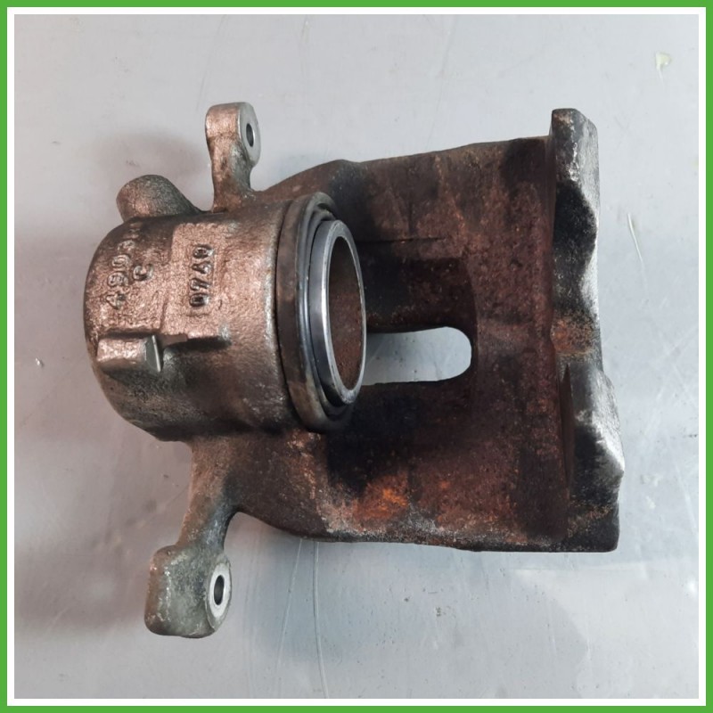 Pinze Freno Anteriore Destro DX BMW Serie 1 5P F40 34116860266 2019 TRW 49033