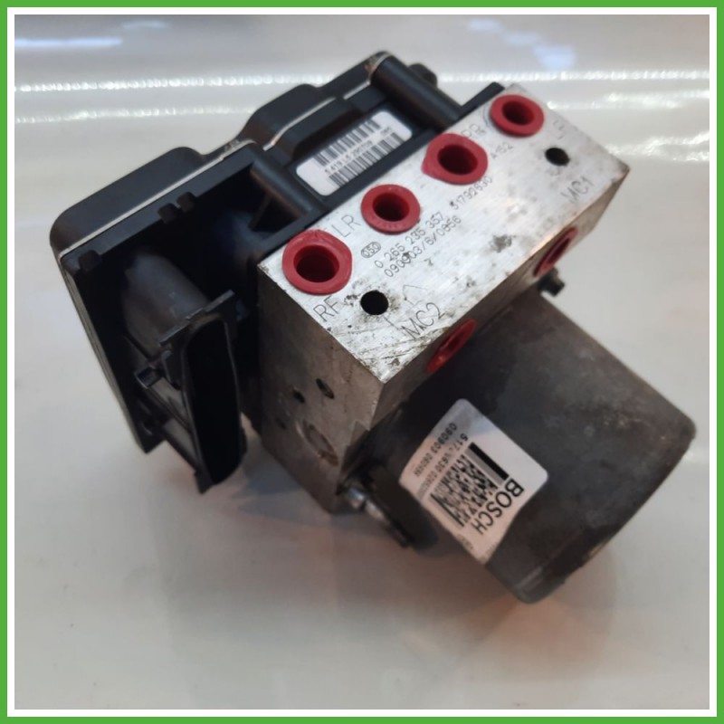 Centralina ABS Modulo Pompa BOSCH 0265950711 0265235357 ALFA ROMEO 147 W8 Originale Usato