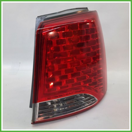 Fanale Fanalino Posteriore Destro DX MOBIS KIA SORENTO 2a Serie 924022P020 Usato