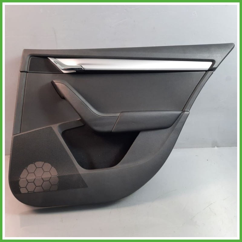 Rivestimento Porta Posteriore Destro DX SKODA OCTAVIA 5E 2.0 TDI 5E9867212A 2016 2019