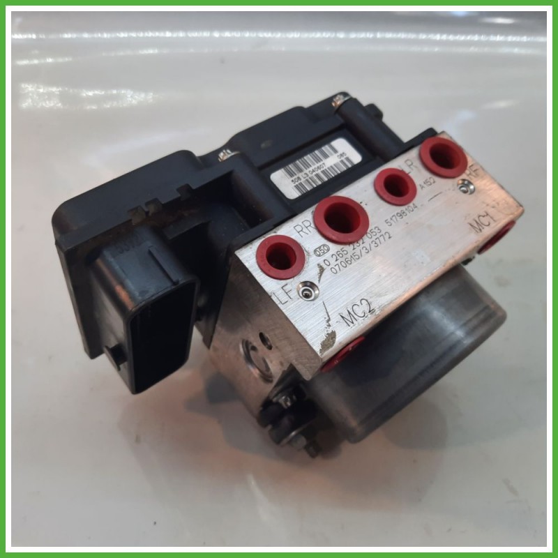 Centralina ABS Modulo Pompa BOSCH 0265800690 51798104 FIAT GRANDE PUNTO 2Y Originale Usato
