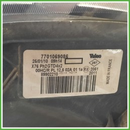Faro Fanale Proiettore Anteriore Sinistro SX VALEO 89902210 RENAULT KANGOO 7701069086 Usato