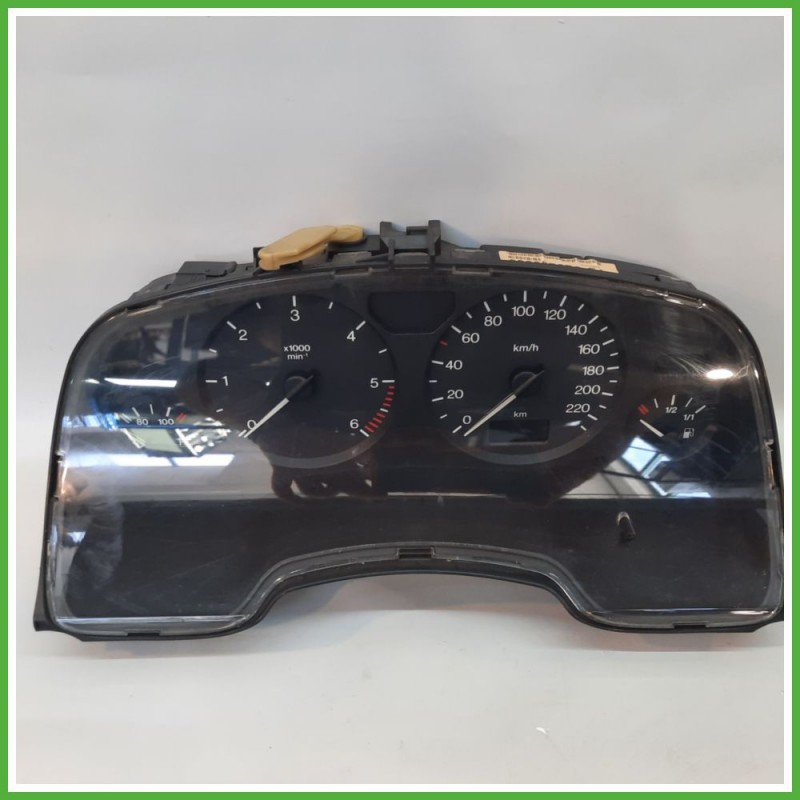 Quadro strumenti contachilometri tachimetro TRW 10580201 OPEL ZAFIRA T98 2.0 16V 09228757