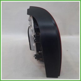 Fanale Fanalino Posteriore Destro DX YORKA 62409 VOLKSWAGEN POLO 9N 6Q6945096G Usato