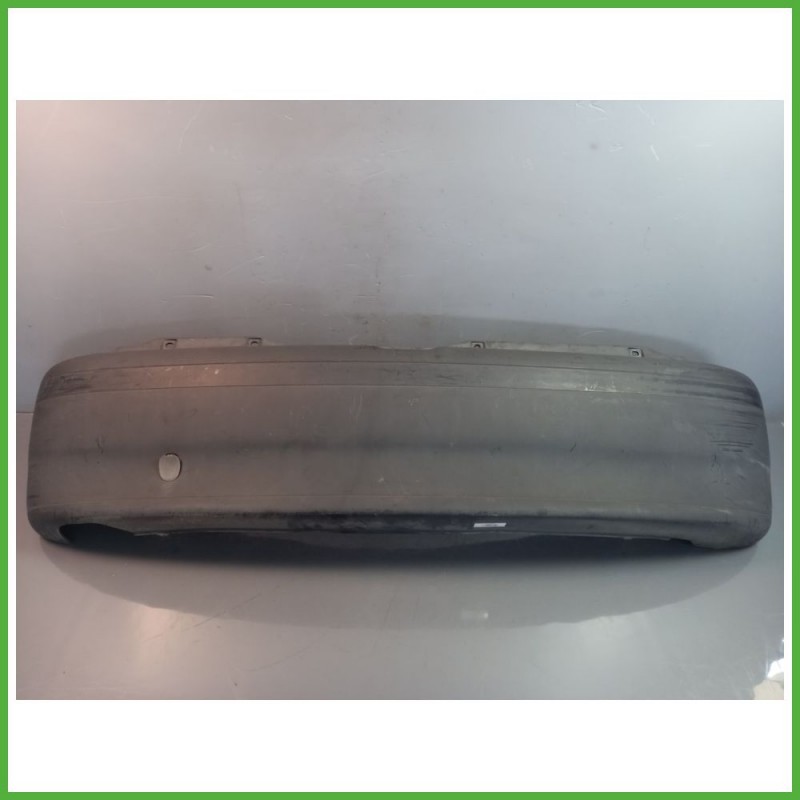 Paraurti Posteriore FIAT PUNTO 1a Serie Berlina GRIGIO 1993 1999 Originale Usato