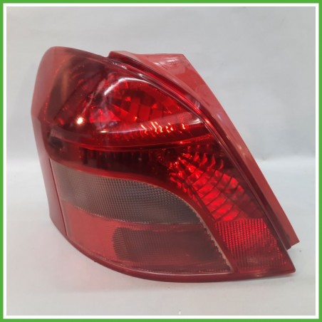 Fanale Fanalino Posteriore Sinistro SX KOITO TOYOTA YARIS 815610D110 Usato