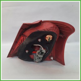 Fanale Fanalino Posteriore Sinistro SX KOITO TOYOTA YARIS 815610D110 Usato